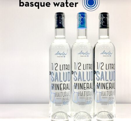 Agua de Manantial desde 1843 Alzola Basque Water es Salud Mineral Natural