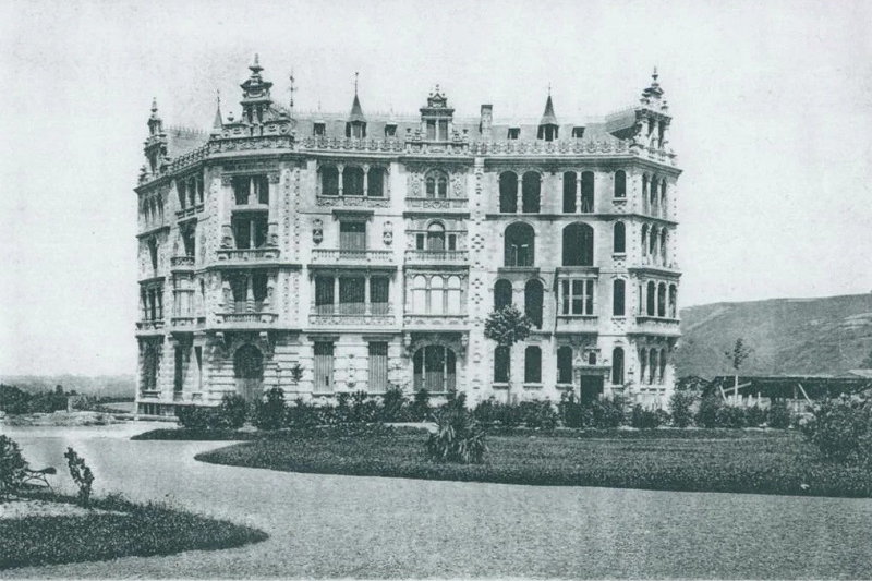El Palacio Chavarri en 1894